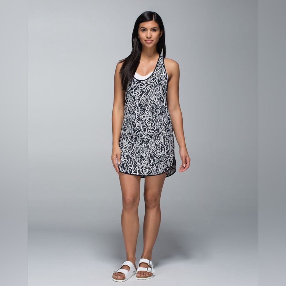 Lululemon Coastal Dress
Pretty Palm Black Angel Wing